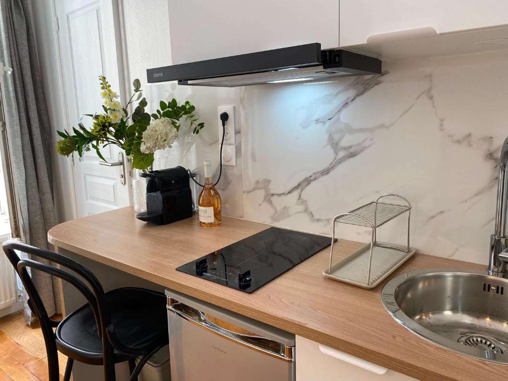 New 113 Suite Harold - Cosy Apartment Paris Center - 1
