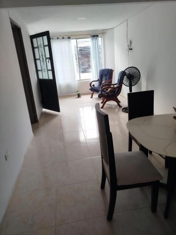 Van House Apartamento piso 2 - 1