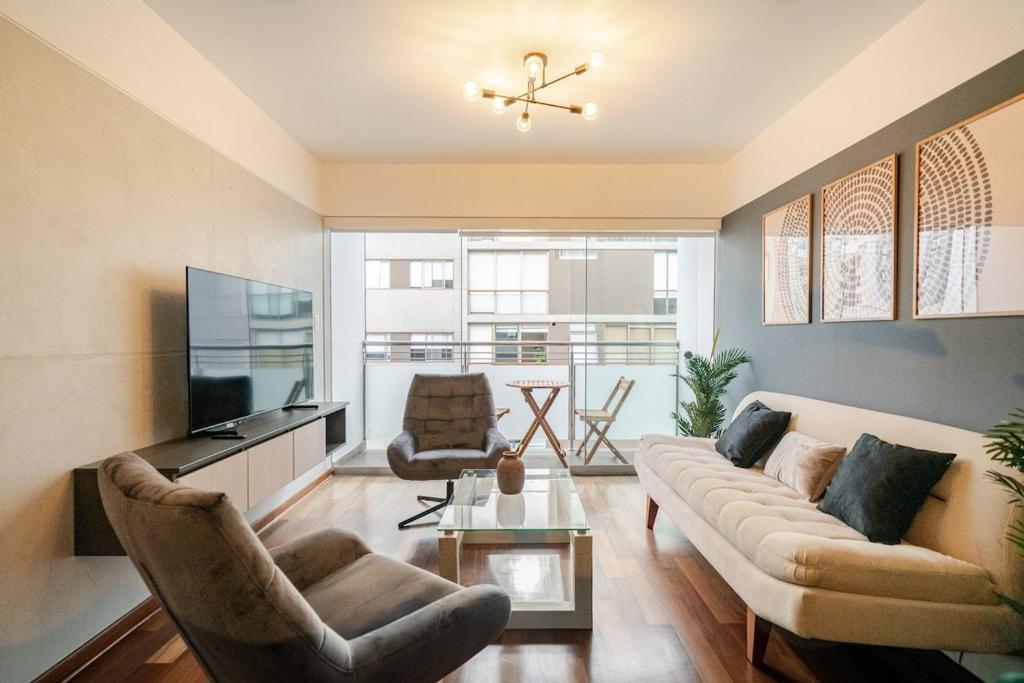 Exclusive Apartment in Miraflores - 2