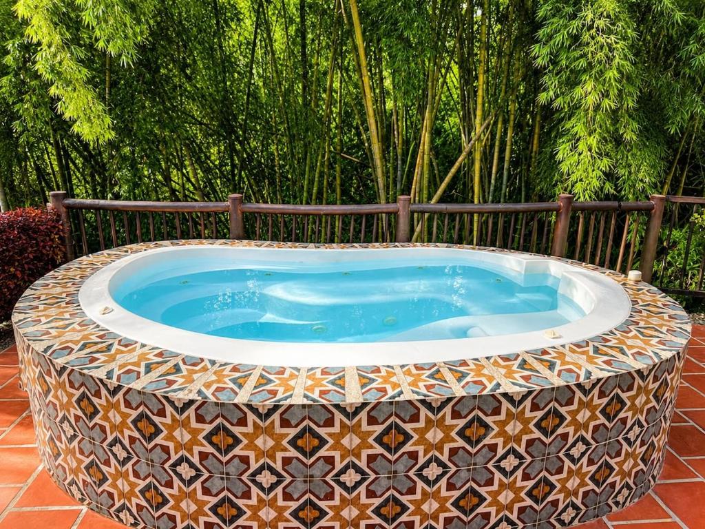 Villa Guaduales Private Pool, Jacuzzi and Bamboo Views - 2