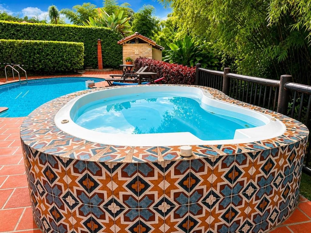 Villa Guaduales Private Pool, Jacuzzi and Bamboo Views - 3