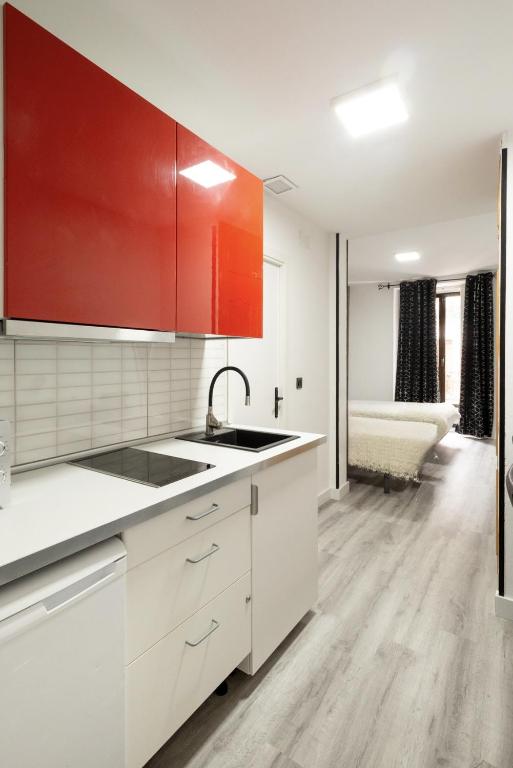 Apartamentos Day Madrid GRAN VIA I - 3