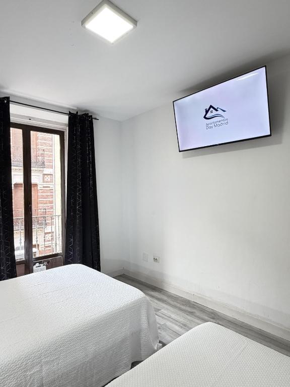 Apartamentos Day Madrid GRAN VIA I - 5