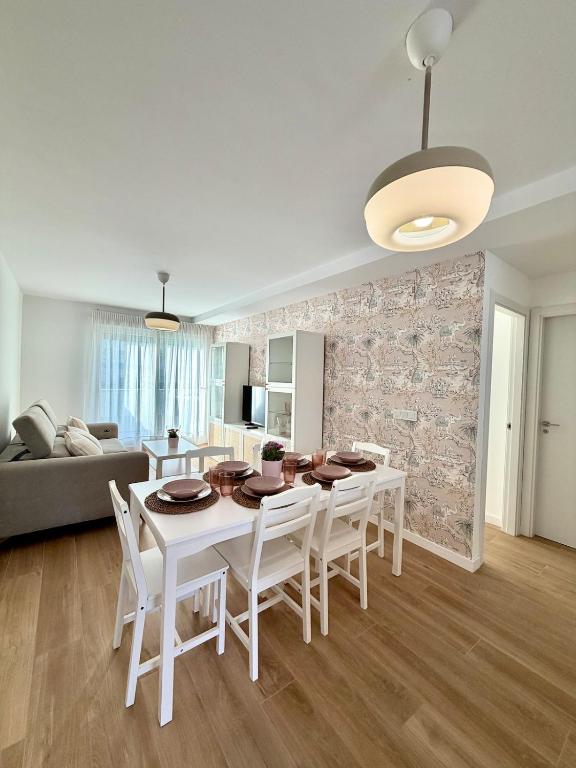 Residencial Zahara Lirio, Bloque 2 Ático 3 - 4