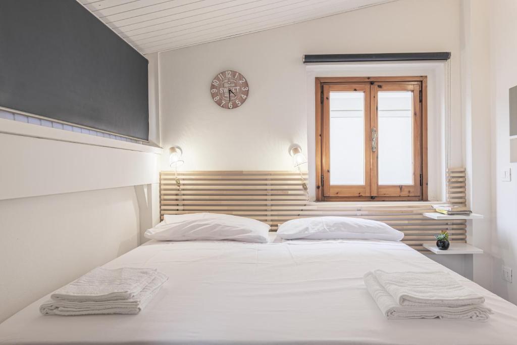 Suite Santa Croce x3, Private Terrace, AC, Wi-Fi - 3