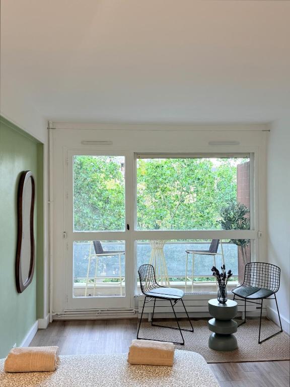 Bright flat with terrace & vue on Canal St Martin - 1