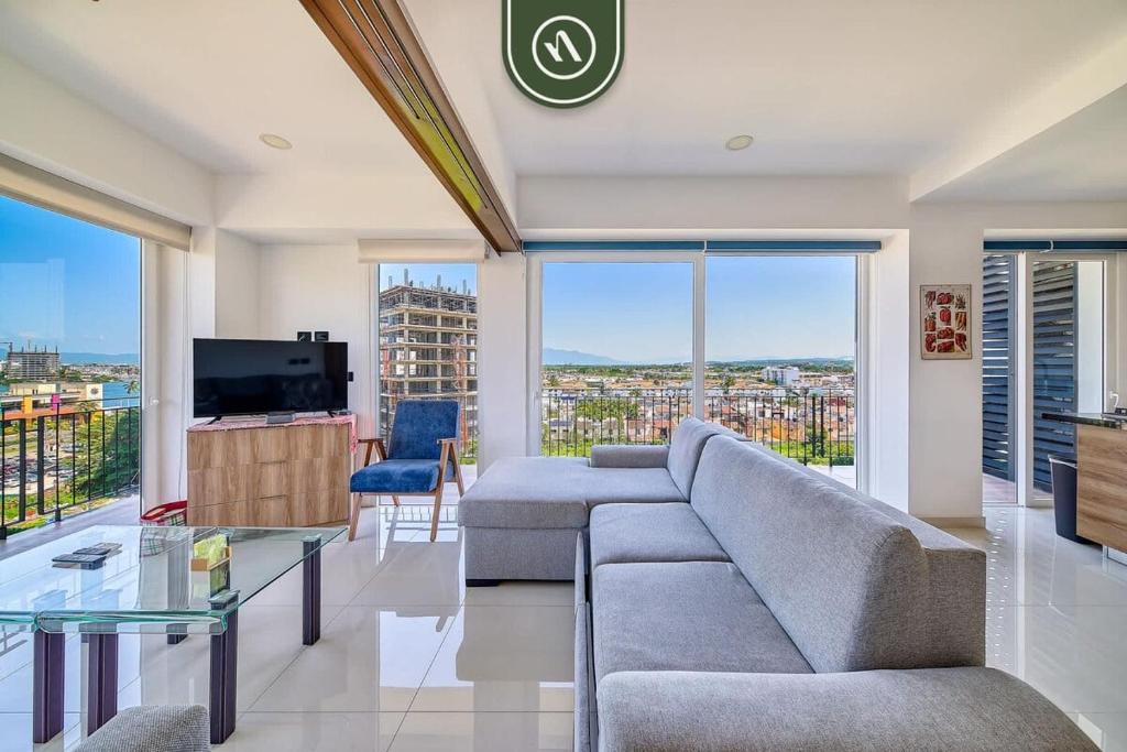 Equipped 1BR Condo with Private Balcony - Pool - 4