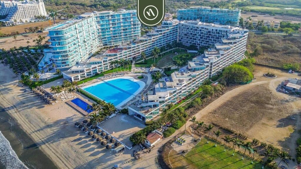 Oceanview 1 BR Condo with Private Beach - Pools - 2