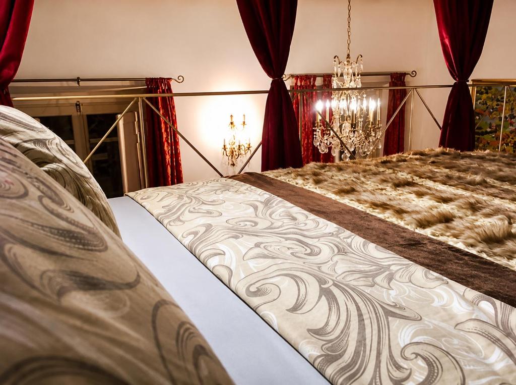 Florentine Style Central Apartments - 1