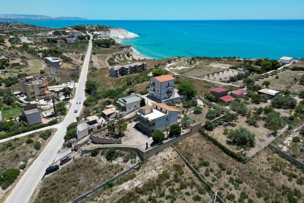 Coastal Villa Retreat Steps from Scala Dei Turchi - 1