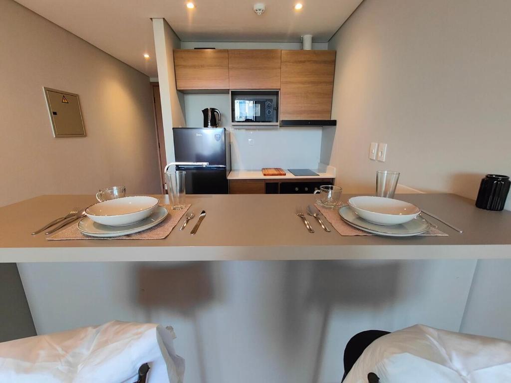 Modern Studio with King Bed and WiFi - 2