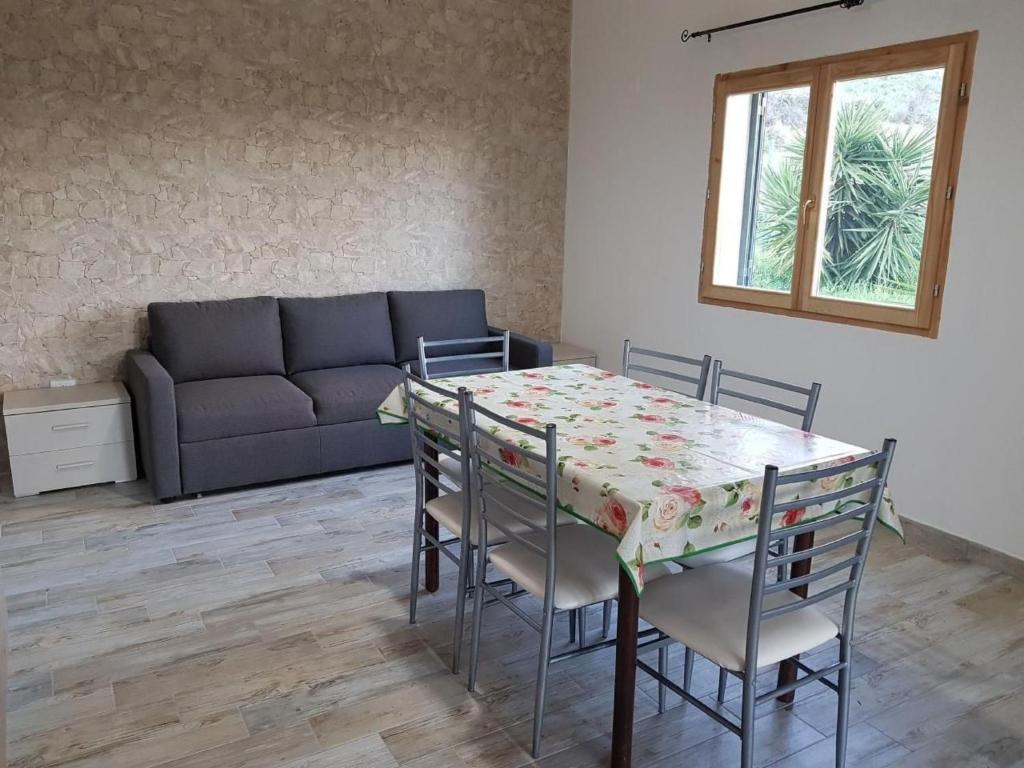 Holiday Home Tolles Ferienhaus in Pula mit Grill by Interhome - 4