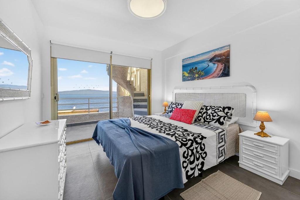 Atlantic Breeze Penthouse - Sea and Pool - 2
