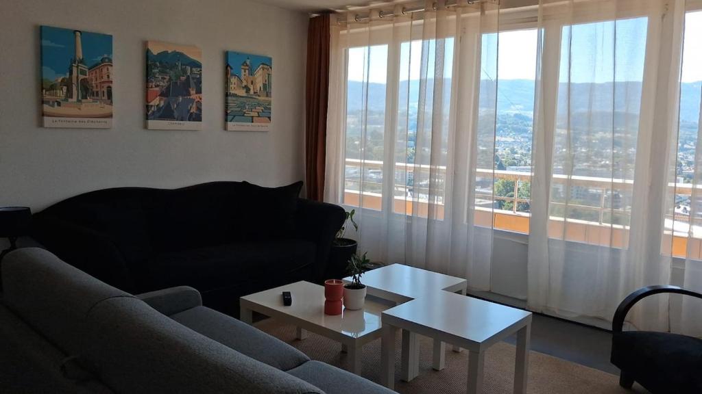 Panoramic 2BR Apartment Center Free Parking Balcony - 2