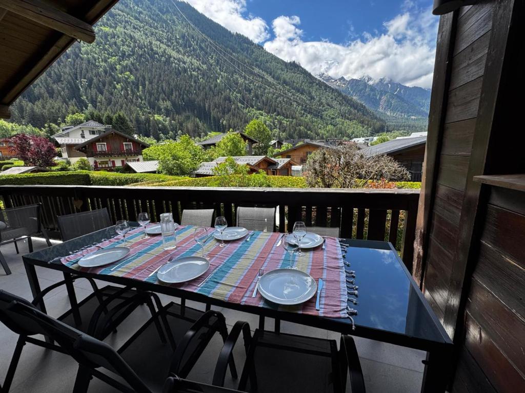 Chalet Blue House - 5