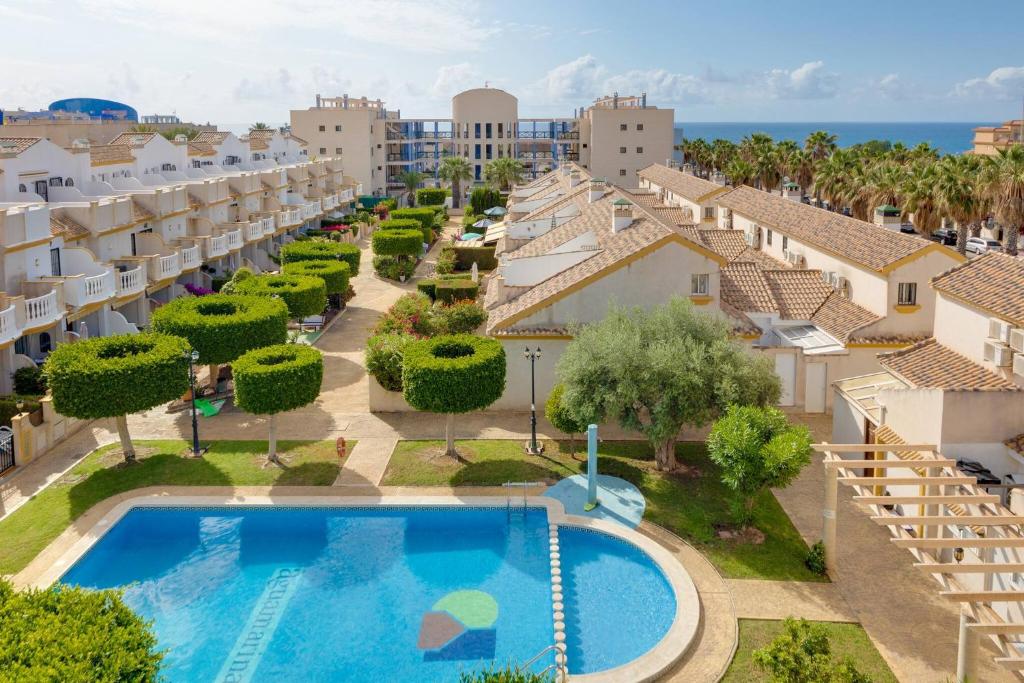 CB Living - Seaview penhouse in Cabo Roig - 5