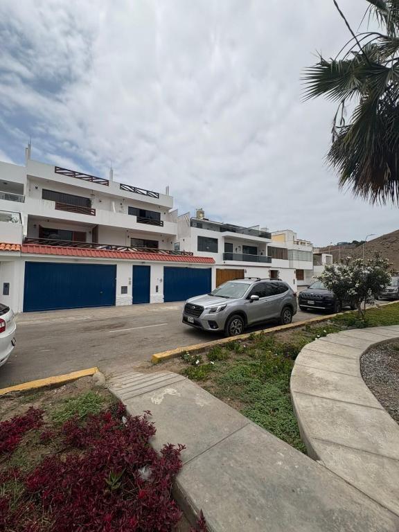 Casa Playa Naplo, primer piso, media cuadra malecón - 2