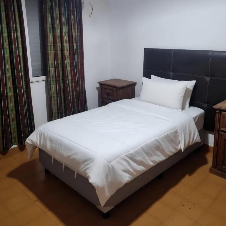 Excelente prop en el corazón de barrio Villa Rosas - 5