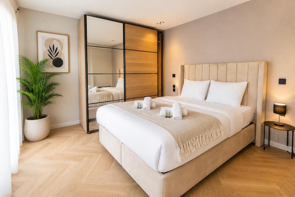 Spacious Apartment for 6P in Paris Center - 2