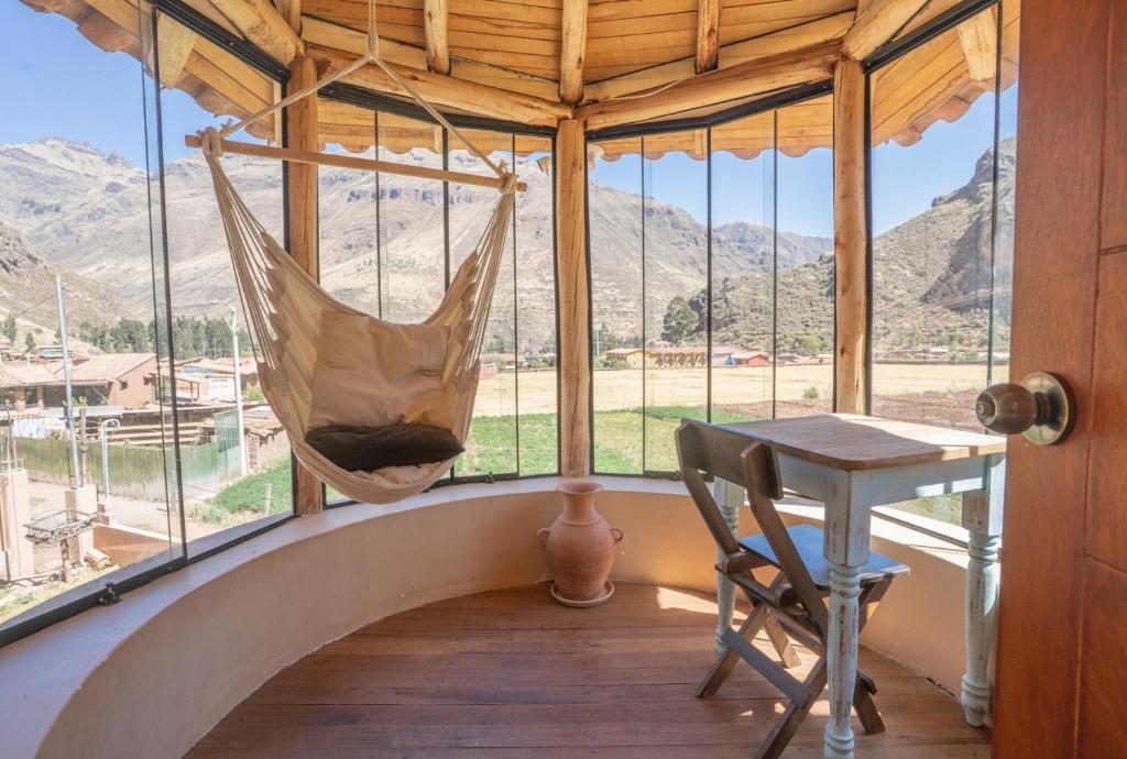 Cosy Studio with Balcony Hammock and Fast Wifi - 4
