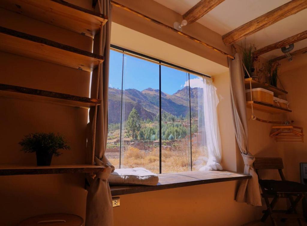 Bright and Spacious Private Studio with Everything - 2