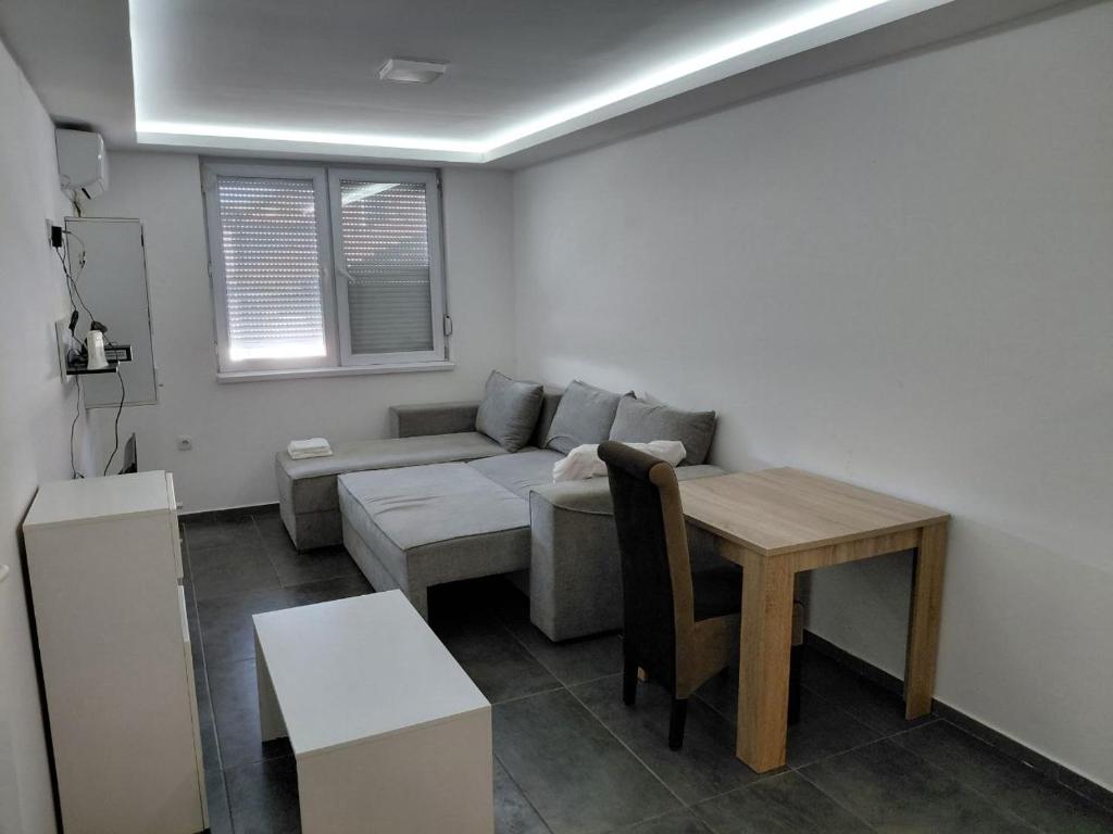 Defakto Apartment - 1