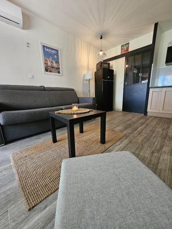 Studio avec piscine et place de parking prive - 3