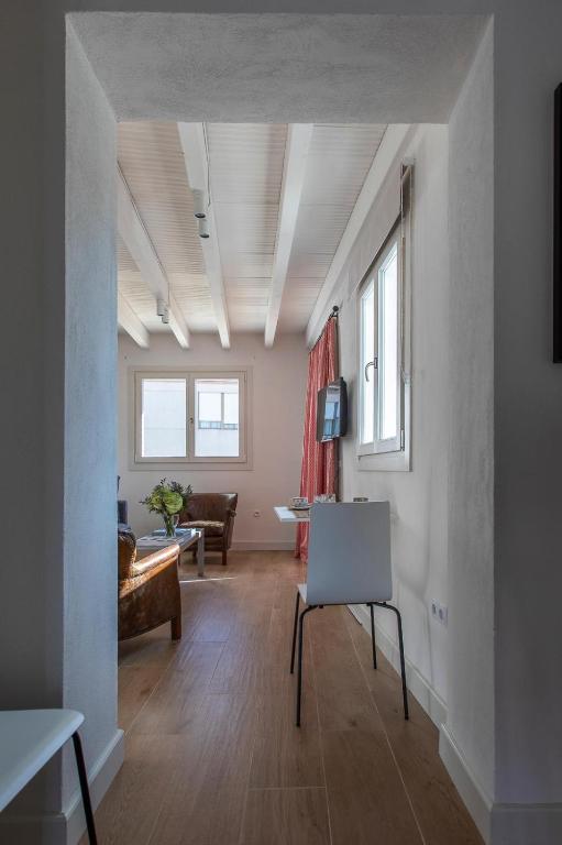Apartamento Ático con terraza luminoso y céntrico - 3