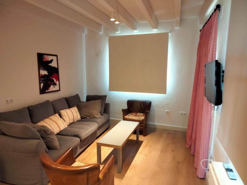 Apartamento Ático con terraza luminoso y céntrico - 2
