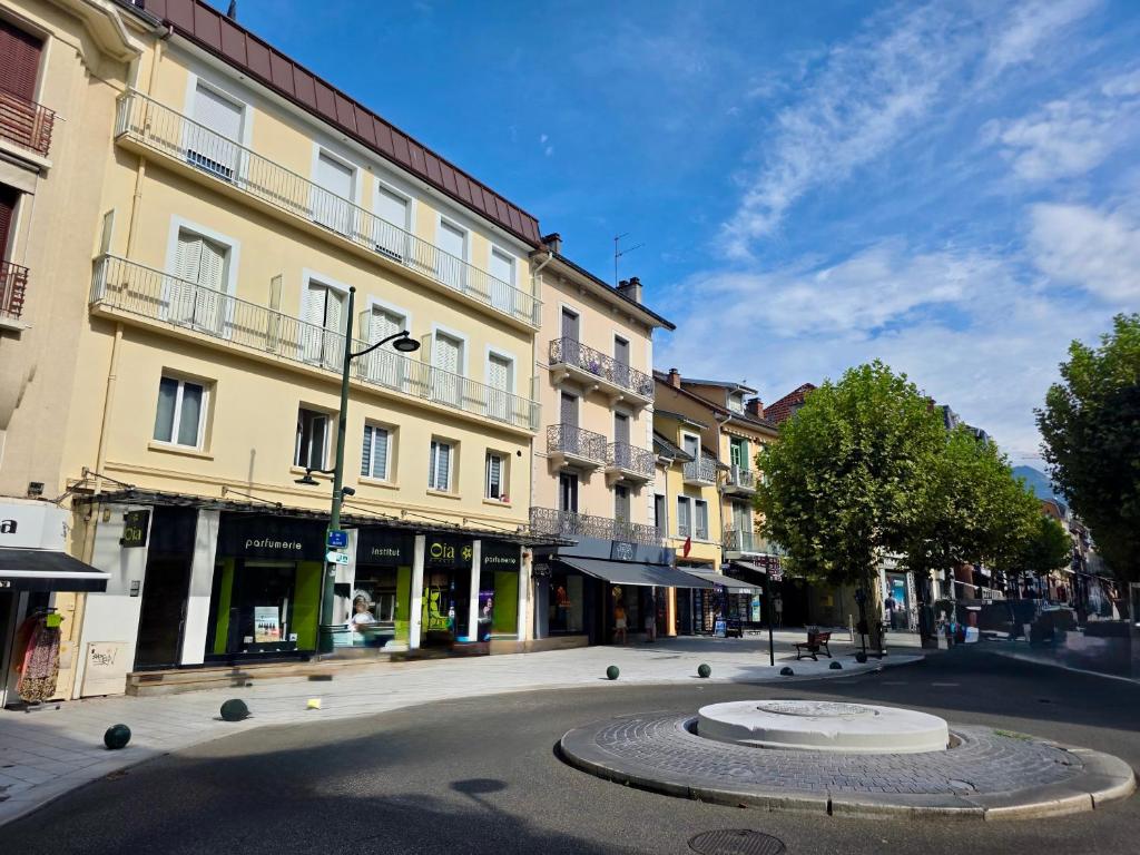 Grand T3 traversant avec 2 Balcons en Hypercentre - 2