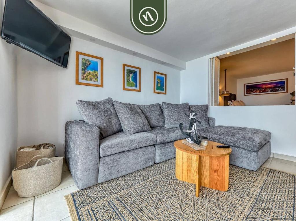Oceanview 1 BR Condo 3 Min Away to the Beach - 5