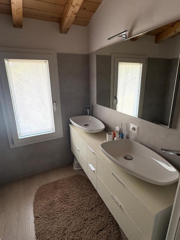 Al Torrente elegant rustic house in Colico - 3