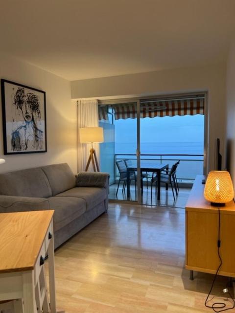 Sea View, Pool, Tennis, AC - Near Cannes - 1