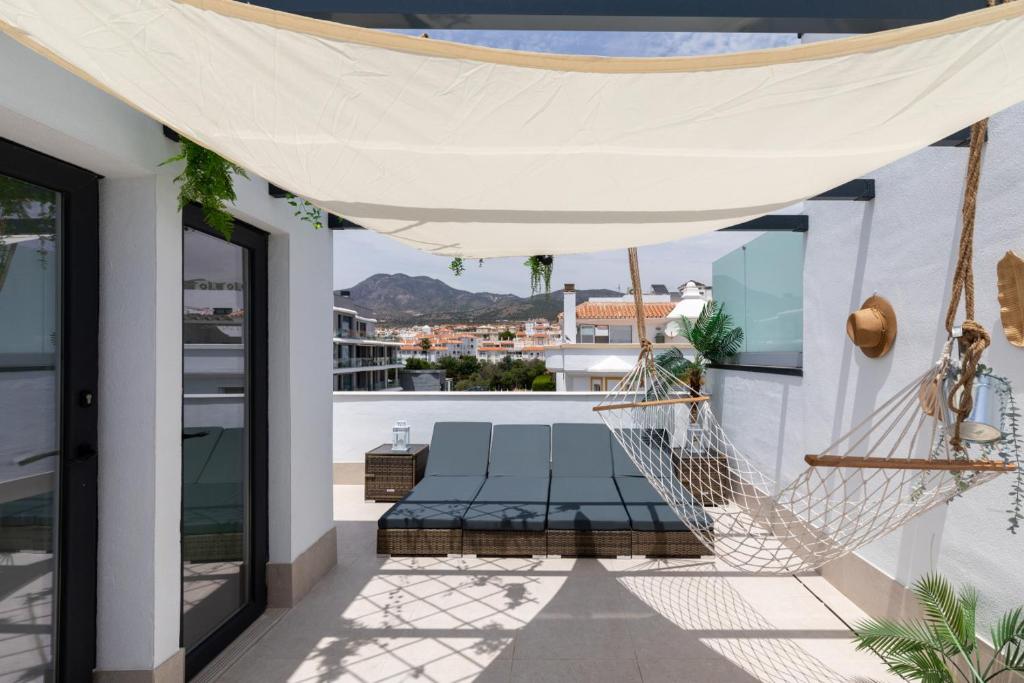 Luxury Townhouse, Infinity Pool & Ocean Views - 2