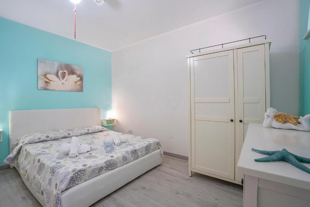 Riva Di Mare Apartment with Balcony Near The Sea - Happy Rentals - 4