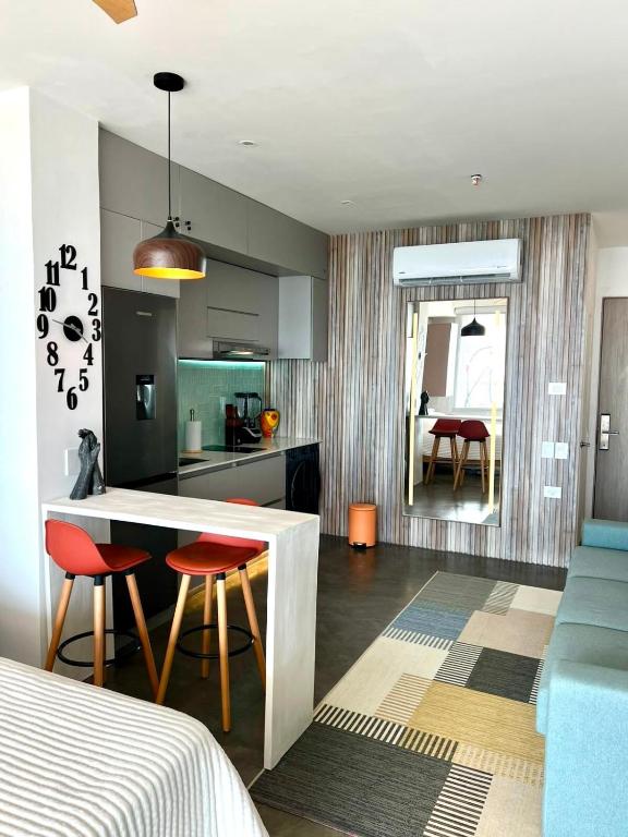 Moderno apartasuite con vista al mar - 2