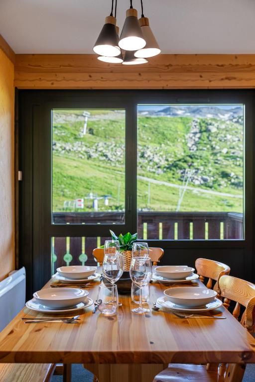 Residence Olympic, Ski In-Out with WiFi in Val Thorens, "V11" by Versant Collection - 5