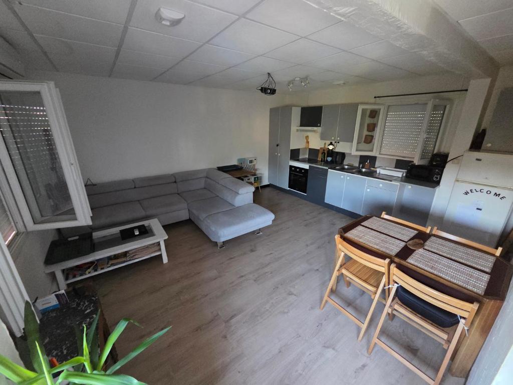 Appartement Calme St Raphaël Santa Lucia - 2