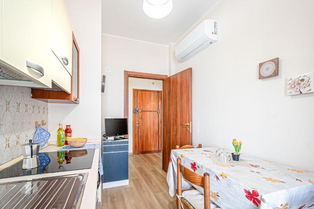 150 mt from the sea - Air Conditioning and Balcony - 5