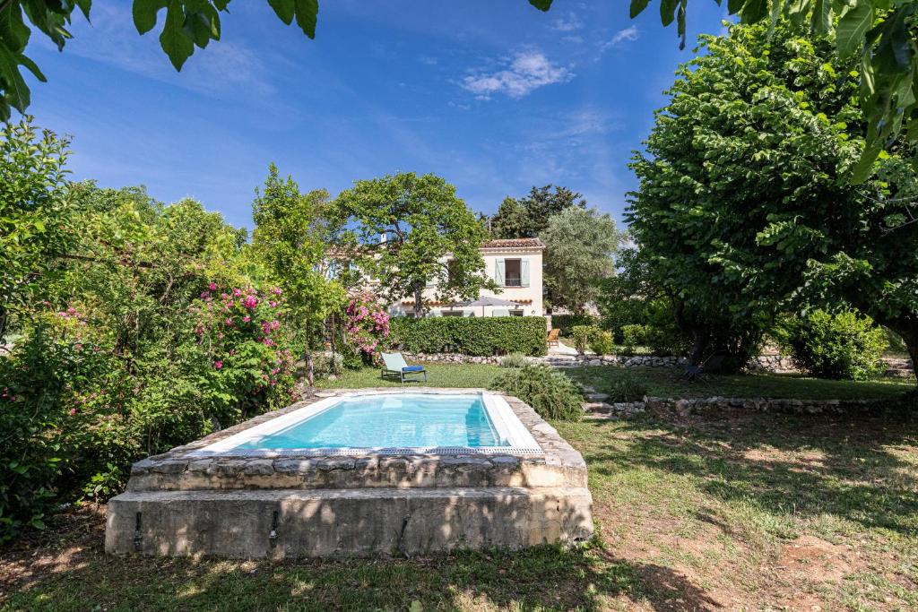 4 people, Provençal villa with pool - 2