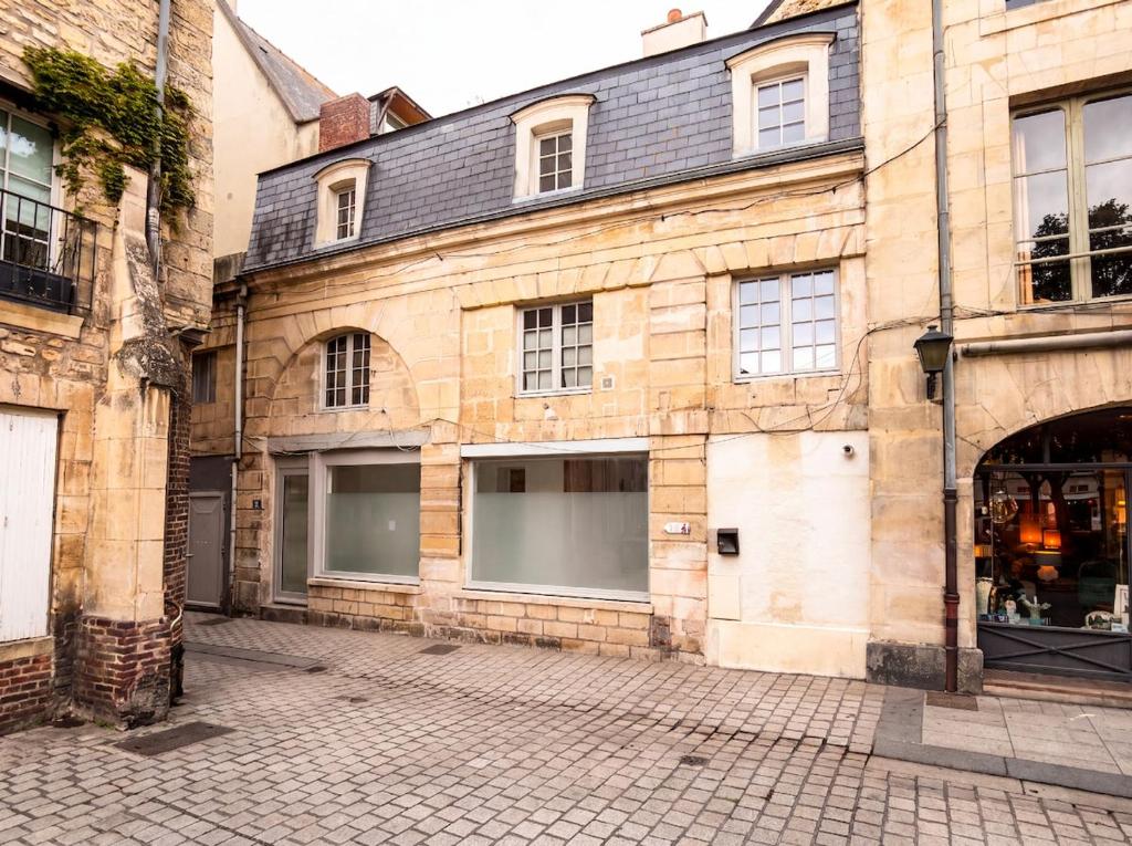 Maison de charme avec terrasse, Hypercentre Caen - 3