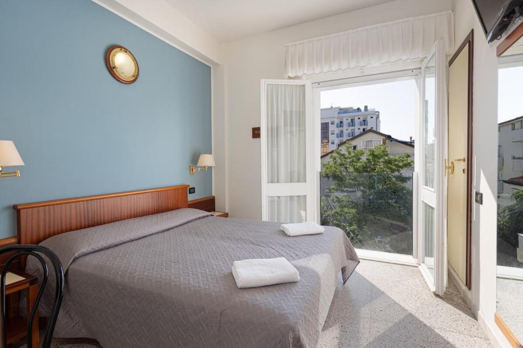 Hotel Avana Fronte Mare - 2