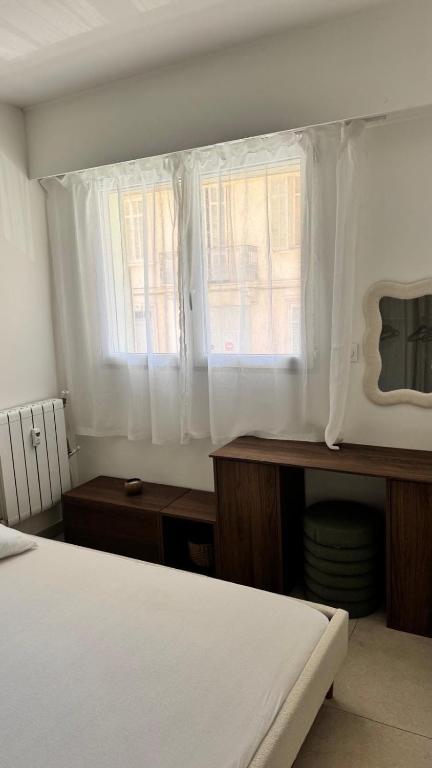 Appartement central proche des plages - 2