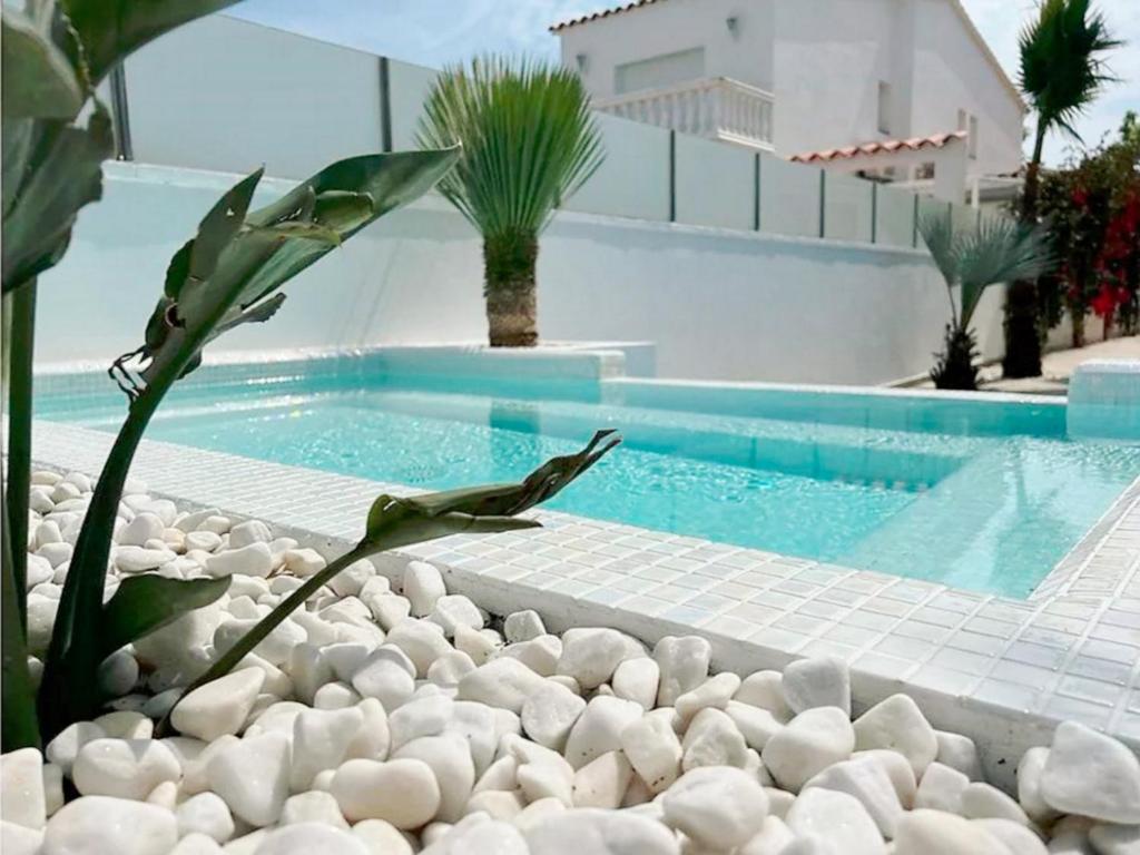 Villa Siroco en canal y cerca de la playa - 2