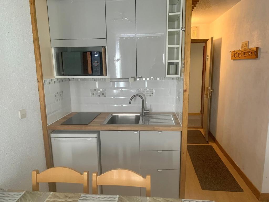 Résidence Lauzieres - JOLI 2 PIECES CABINE POUR 4 PERSONNES QUARTIER SOLEIL MAE-7613 - 2
