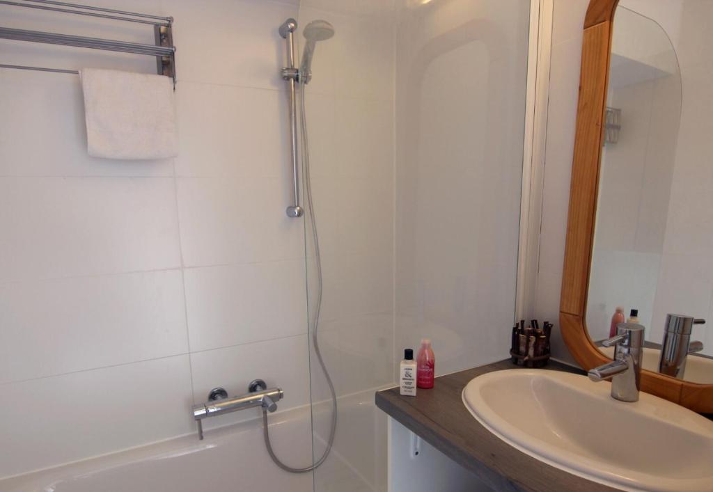 Résidence Reine Blanche - APPARTEMENT CHARMANT ET BIEN EQUIPE POUR 4 PERSONNES ENTREE DE STATION MAE-7702 - 4