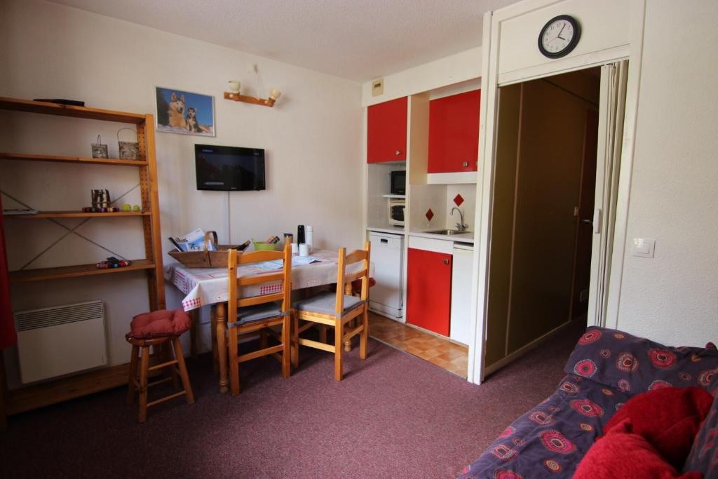 Résidence Roche Blanche - STUDIO COSY EN CENTRE STATION POUR 2 PERSONNES MAE-7798 - 1