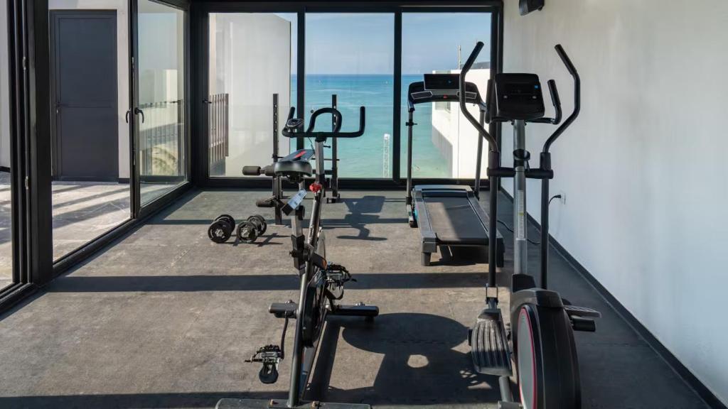 Beachfront Condo Roof Pool 5th Ave 2 Blocks Gym - 5