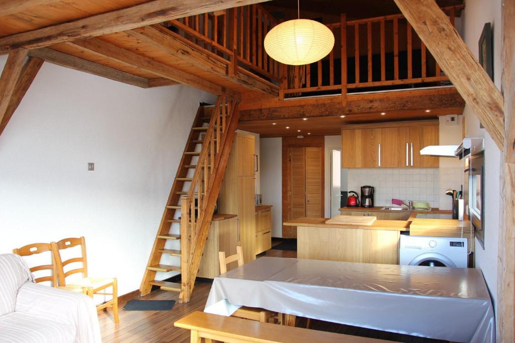 Résidence Roche Blanche - VAL THORENS location: Duplex pour 8 personnes au dernier étage, centre station MAE-9013 - 1
