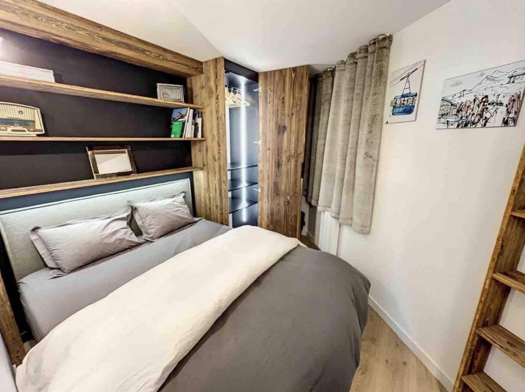 Exceptional Ski-in/Ski-out Apartment in Val Thorens - 5